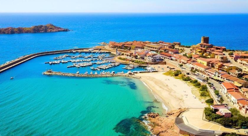 Ferienwohnung Relax Family House Al Mare Isola Rossa Exterior foto